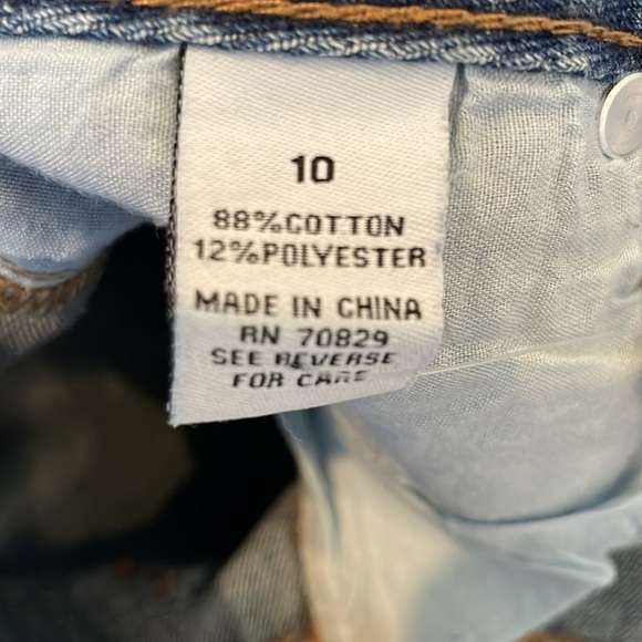 NWT Rue 21 Women Shortie Denim Jean Shorts SZ 10 Jewels Distressed High Rise - Picture 9 of 11